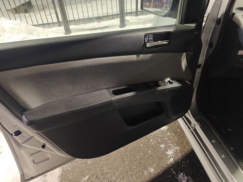 Used 2012 Nissan Sentra 2.0 SR w/ Special Edition Pkg image 8