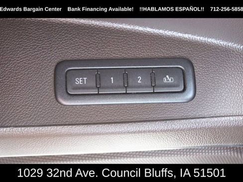 Used 2015 GMC Yukon XL Denali image 24
