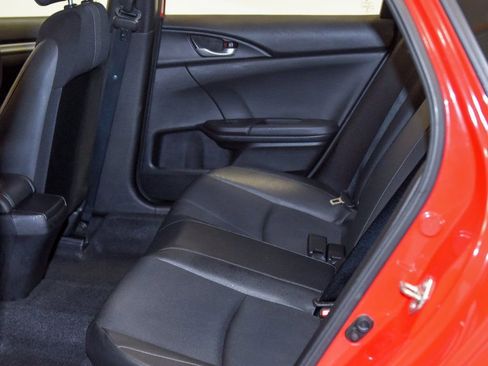 Used 2019 Honda Civic Sport image 4