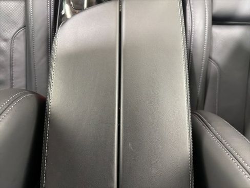 Certified 2022 BMW M5 w/ Competition Package image 40