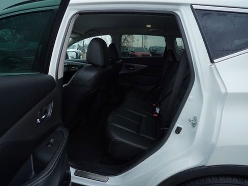 Used 2024 Nissan Murano SV w/ SV Midnight Edition Package image 15