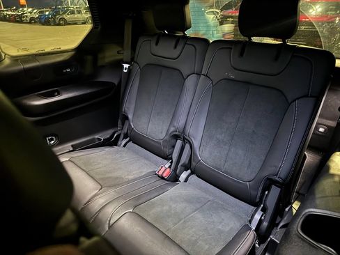 Used 2021 Jeep Grand Cherokee L Laredo AWD/4WD image 10