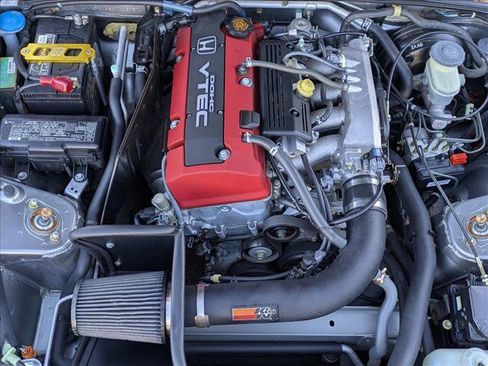 Used 2000 Honda S2000 image 18