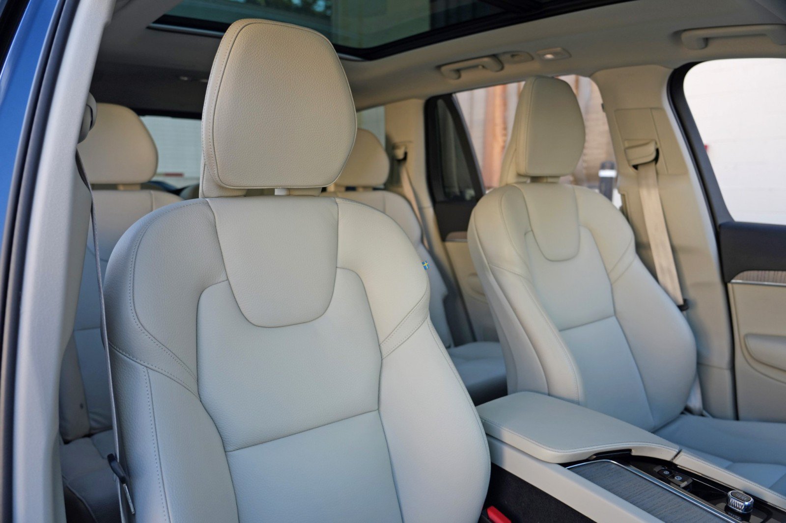 Used 2024 Volvo XC90 T8 Plus w/ Protection Package Premier AWD/4WD image 42