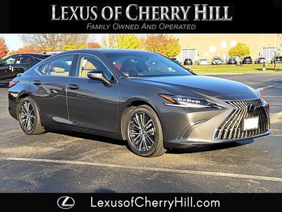 Used 2025 Lexus ES 300h w/ Premium Package