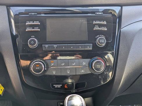 Used 2018 Nissan Rogue Sport S w/ S Appearance Package image 13