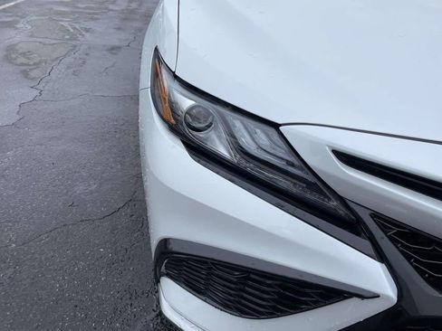 Used 2023 Toyota Camry XSE image 16