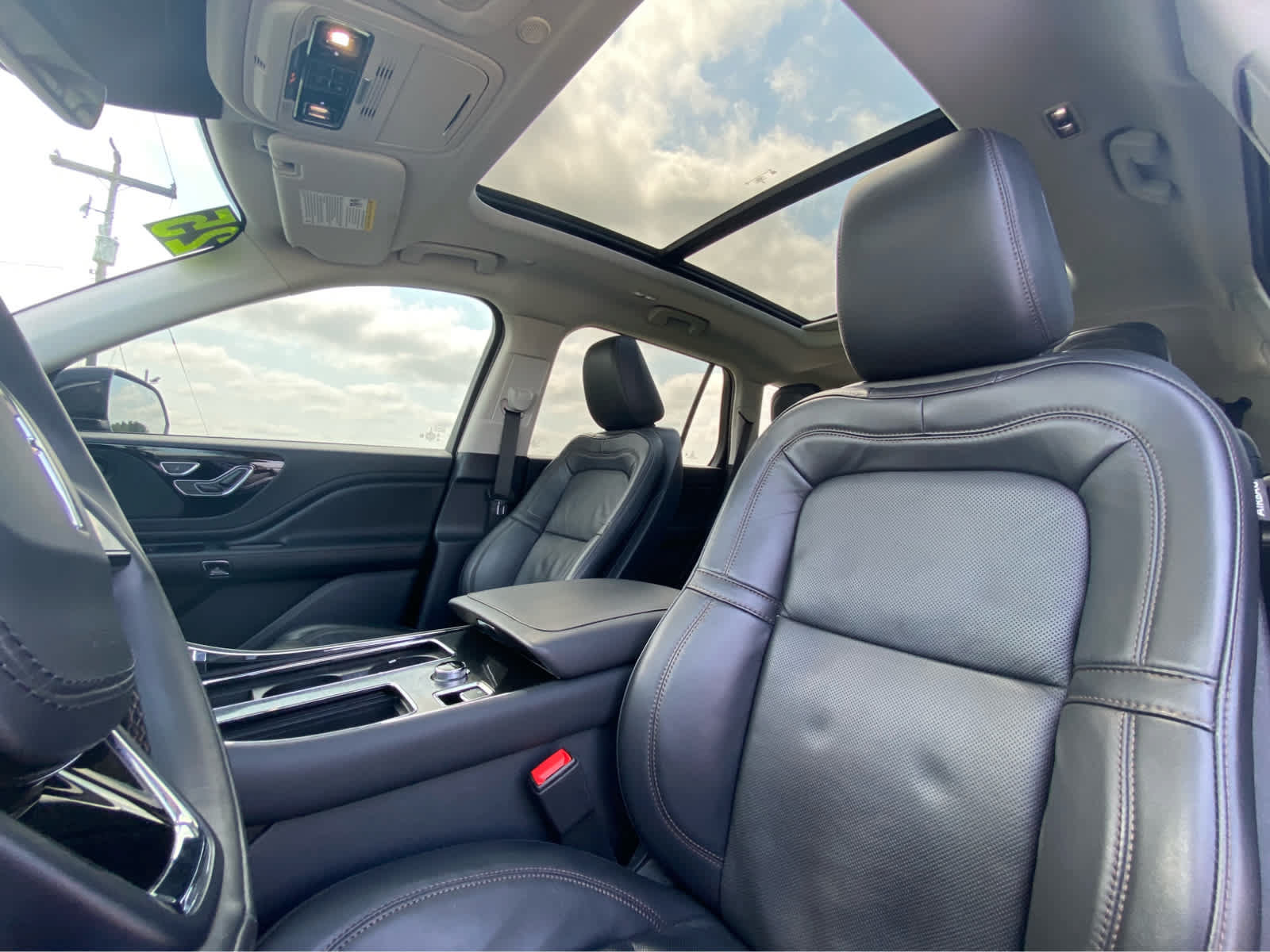 Used 2025 Lincoln Aviator Reserve w/ Illumination Package AWD/4WD image 30