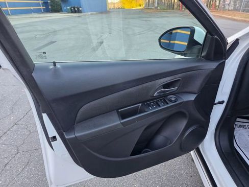 Used 2013 Chevrolet Cruze LT w/ RS Package image 11