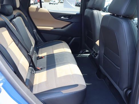 Used 2025 Chevrolet Equinox ACTIV w/ Safety and Technology Package FWD image 25