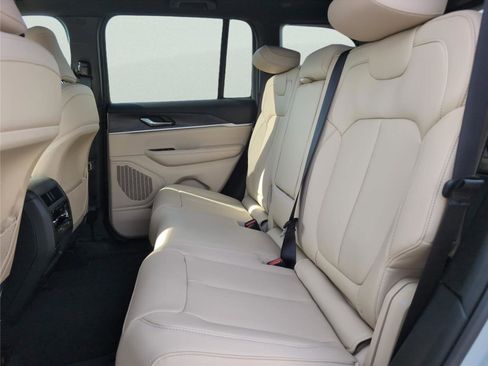 New 2025 Jeep Grand Cherokee Limited w/ Trailer Tow Package image 35