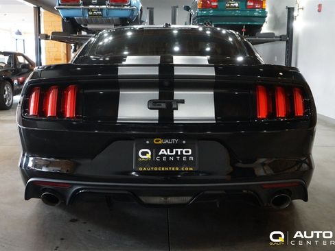 Used 2017 Ford Mustang GT Premium w/ Equipment Group 401A image 5