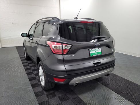 Used 2017 Ford Escape SE w/ SE Leather Comfort Package FWD image 5