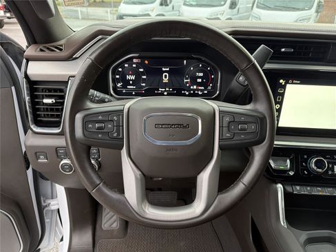 Used 2024 GMC Sierra 2500 Denali w/ Denali Reserve Package AWD/4WD image 24