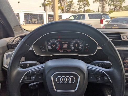 Used 2020 Audi Q3 2.0T Premium Plus w/ Premium Plus Package image 30