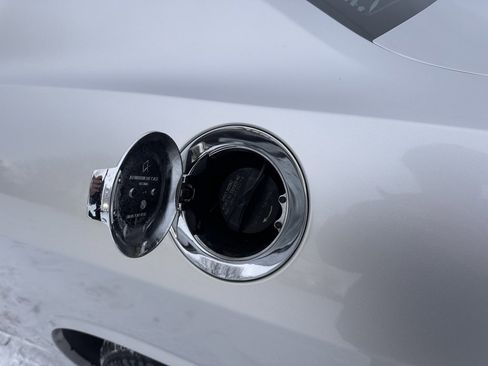 Used 2010 Dodge Challenger SE image 17