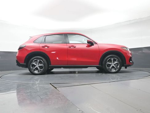 Certified 2025 Honda HR-V EX-L image 38