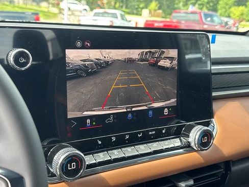 New 2026 GMC Canyon AT4 w/ Technology Plus Package AWD/4WD image 23
