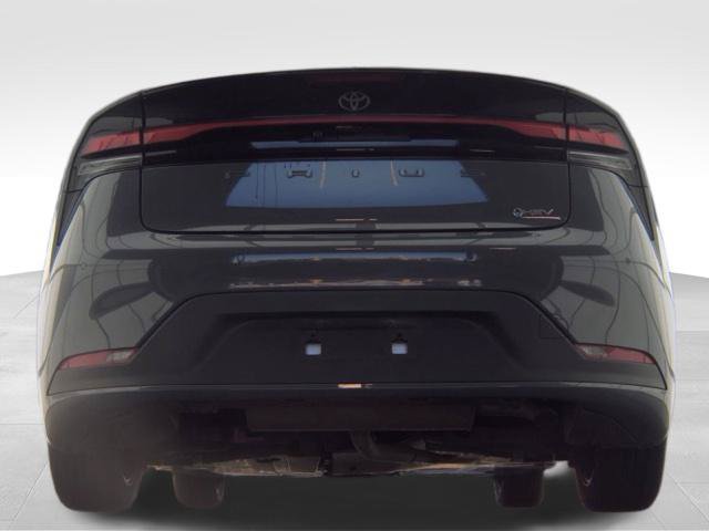 Used 2026 Toyota Prius LE FWD image 8