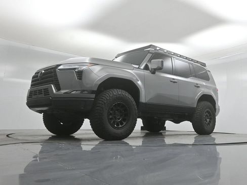 Used 2025 Lexus GX 550 AWD/4WD image 42