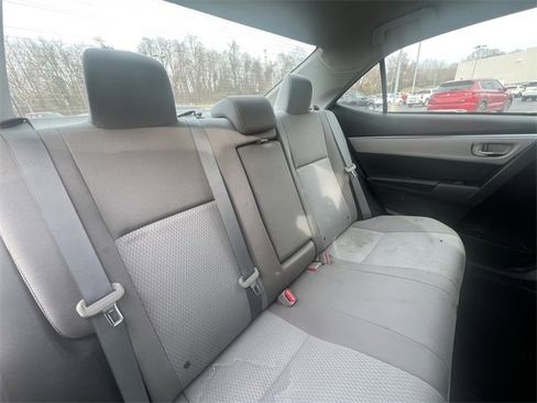 Used 2016 Toyota Corolla LE image 18