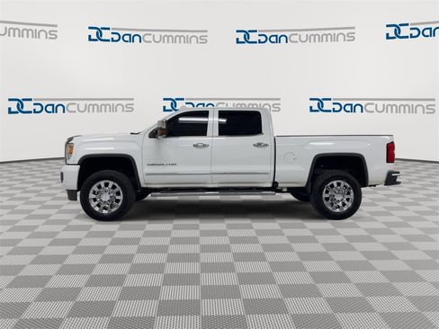 Used 2016 GMC Sierra 2500 Denali w/ Duramax Plus Package image 5