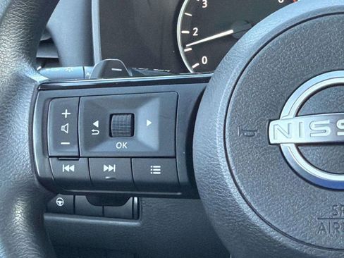 Used 2022 Nissan Rogue SV AWD/4WD image 10