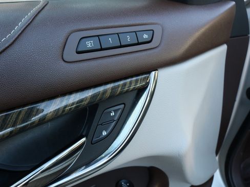 Used 2014 Cadillac ATS Luxury w/ Sun And Sound Package image 32