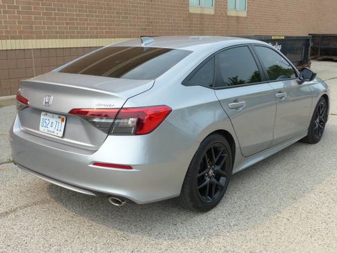 Used 2022 Honda Civic Sport image 10