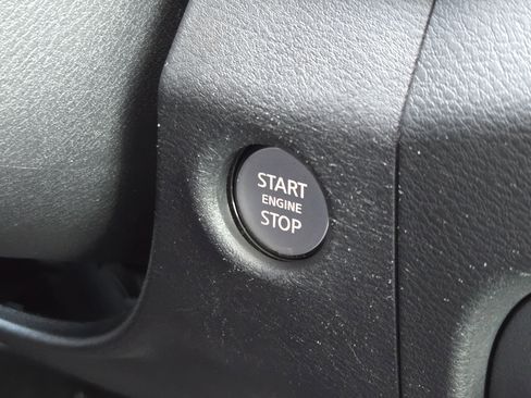 Used 2022 Nissan Frontier SV w/ Technology Package image 20