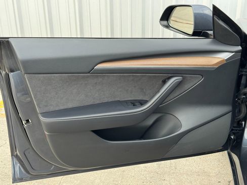 Used 2022 Tesla Model 3 image 40