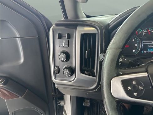 Used 2017 GMC Sierra 2500 SLE w/ SLE Fleet Preferred Package image 12