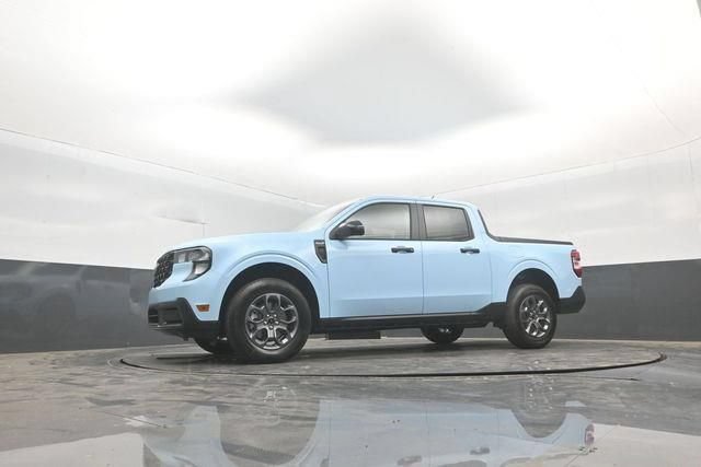 New 2026 Ford Maverick XLT w/ XLT Luxury Package FWD image 36