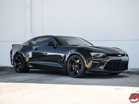 Used 2018 Chevrolet Camaro SS image 48