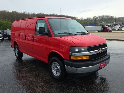 New 2026 Chevrolet Express 3500 w/ Driver Convenience Package RWD image 2