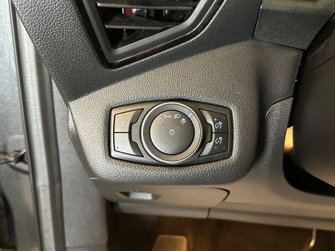 Used 2018 Ford Escape SEL image 17