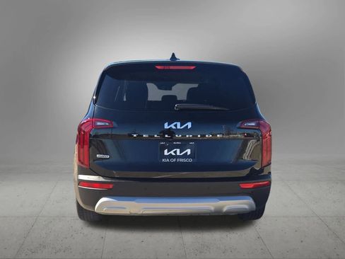 Certified 2022 Kia Telluride LX image 5