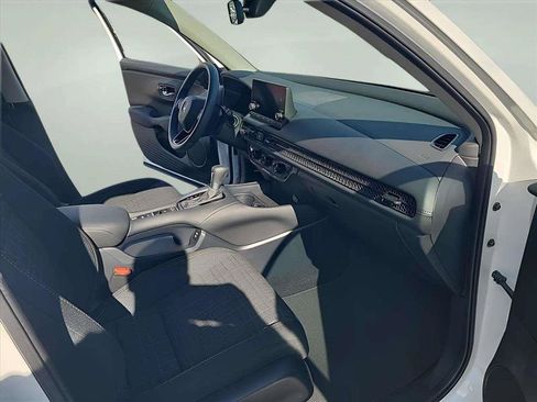Used 2024 Honda HR-V LX image 24