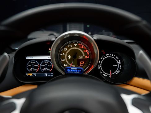 Used 2015 Ferrari California T RWD image 48