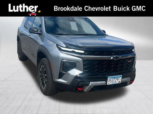 Used 2024 Chevrolet Traverse Z71 w/ LPO, Floor Liner Package AWD/4WD image 1