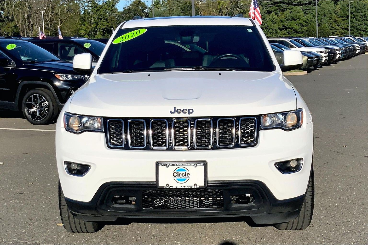 Used 2020 Jeep Grand Cherokee Laredo w/ Quick Order Package 2BN North AWD/4WD image 3
