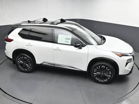 New 2026 Nissan Rogue Platinum w/ Platinum Premium Package image 37