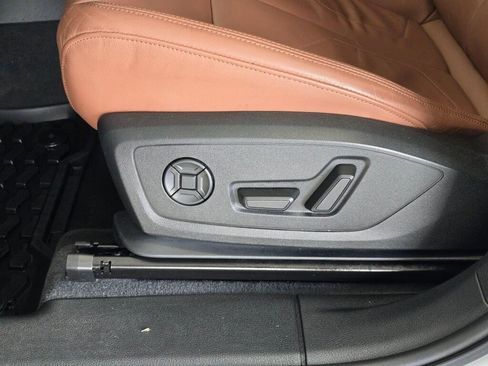 Used 2024 Audi Q3 2.0T Premium Plus image 24