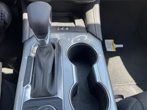 Used 2023 Chevrolet Blazer LT w/ Convenience Package image 25