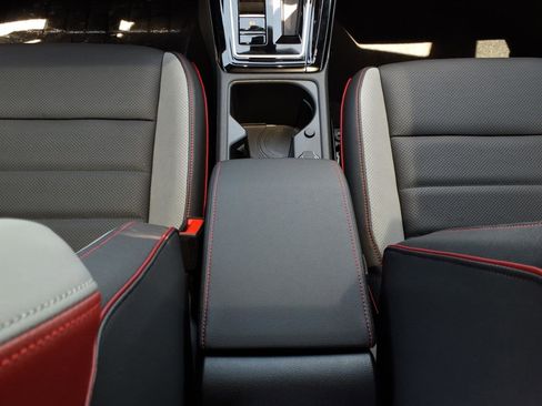 New 2026 Volkswagen GTI SE FWD image 17