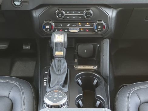 New 2026 Ford Bronco Badlands image 17