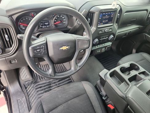 Used 2022 Chevrolet Silverado 1500 Custom AWD/4WD image 10
