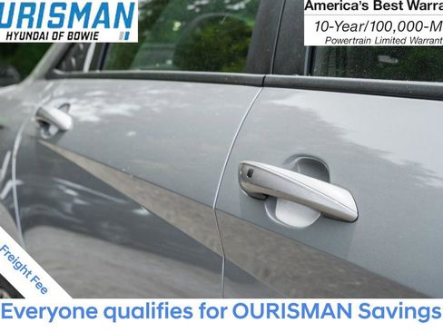 New 2025 Hyundai Elantra SEL image 12