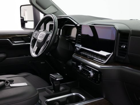 Used 2023 GMC Sierra 1500 Elevation w/ Preferred Package AWD/4WD image 40