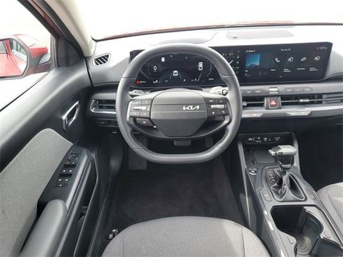 Certified 2025 Kia K4 EX image 19
